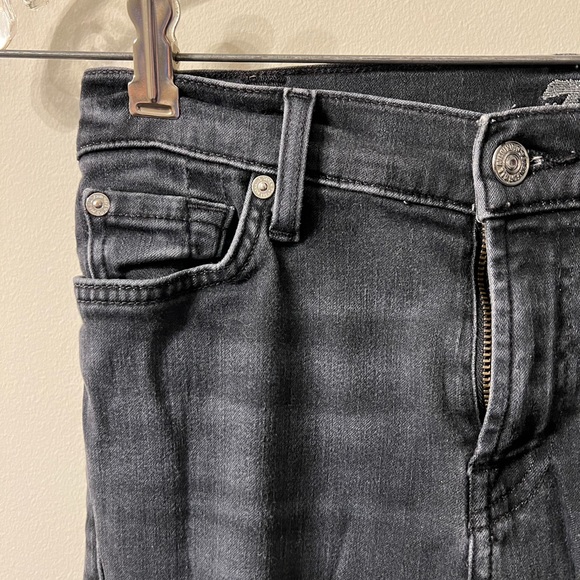 7 For All Mankind Distressed Skinny Jeans / Black Vintage Wash / US Ladies 26 - Picture 4 of 10